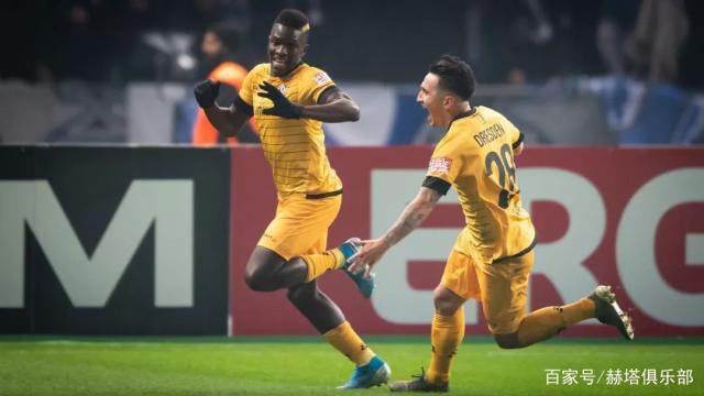 包含德国乒乓球队鏖战瑞典乒乓球队，张继科关键制胜的词条