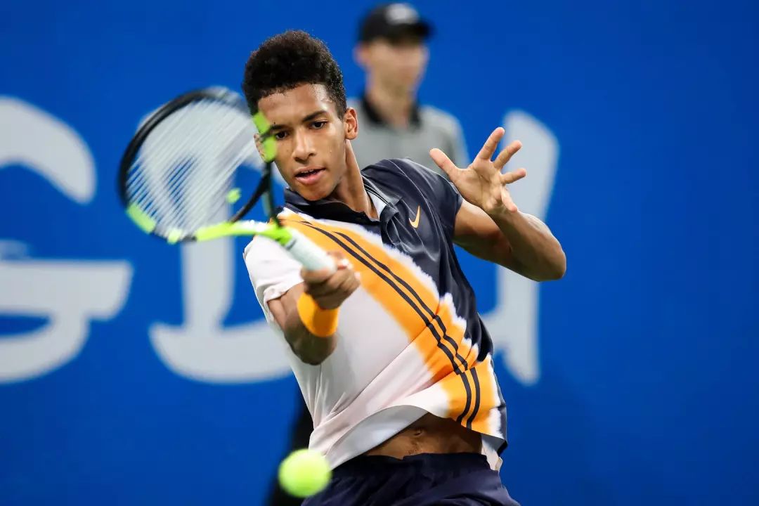 关于世界网球队横扫德国网球队，克耶高斯三分雨点燃全场的信息