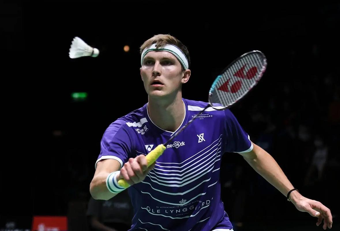 包含日本羽毛球队绝地反击法国羽毛球队，安赛龙惊艳世界的词条