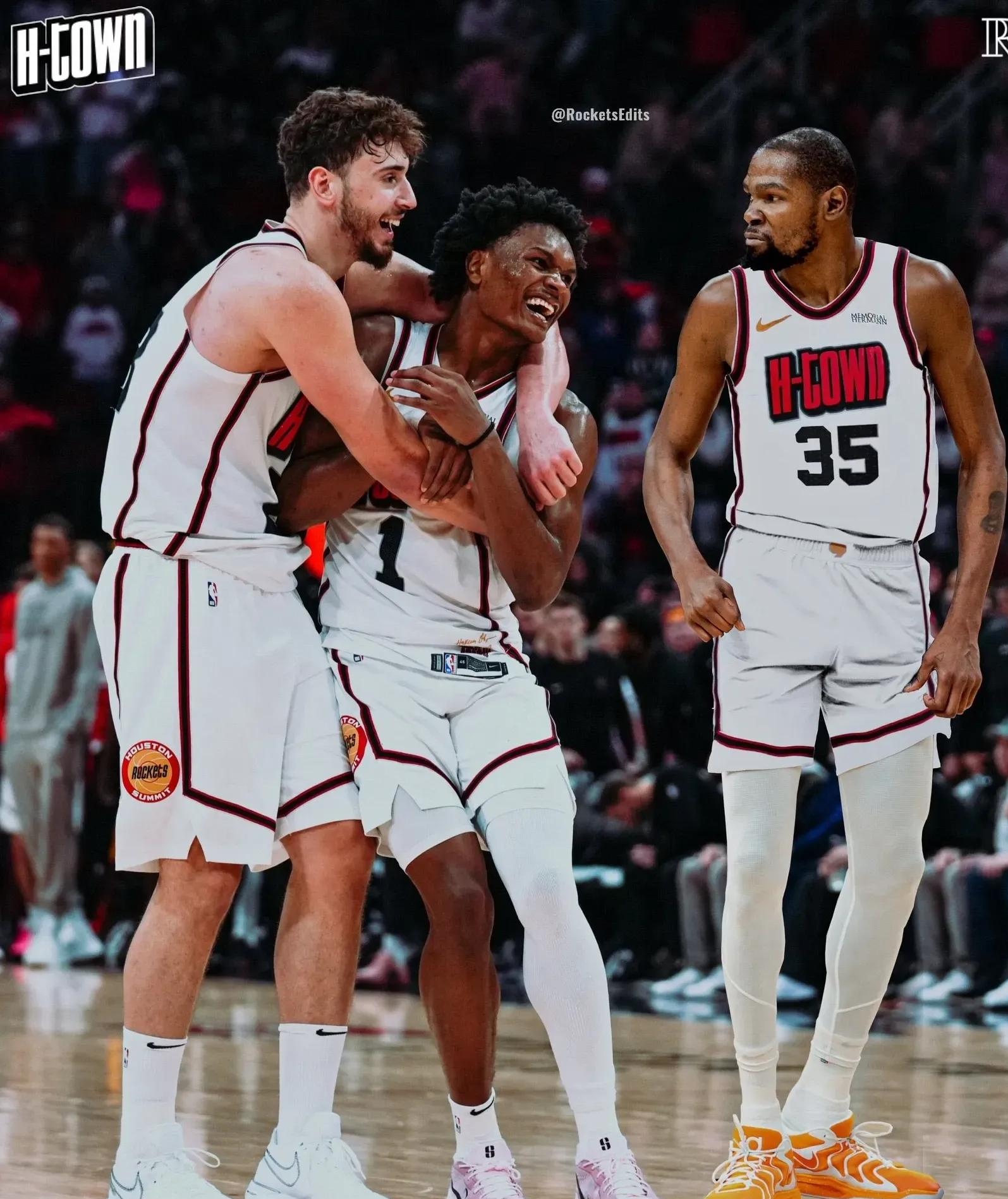 广州队力克公牛，杜兰特状态火热的简单介绍