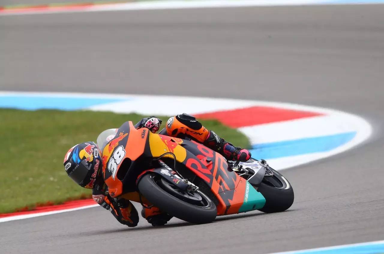 关于荷兰选手取得可喜成绩，稳步前行的信息