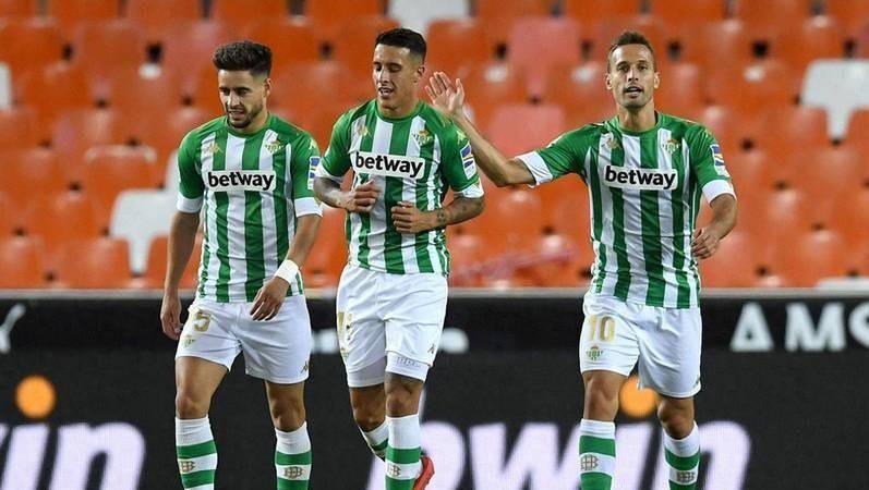 瓦伦西亚连续不胜，跌至西甲降级区