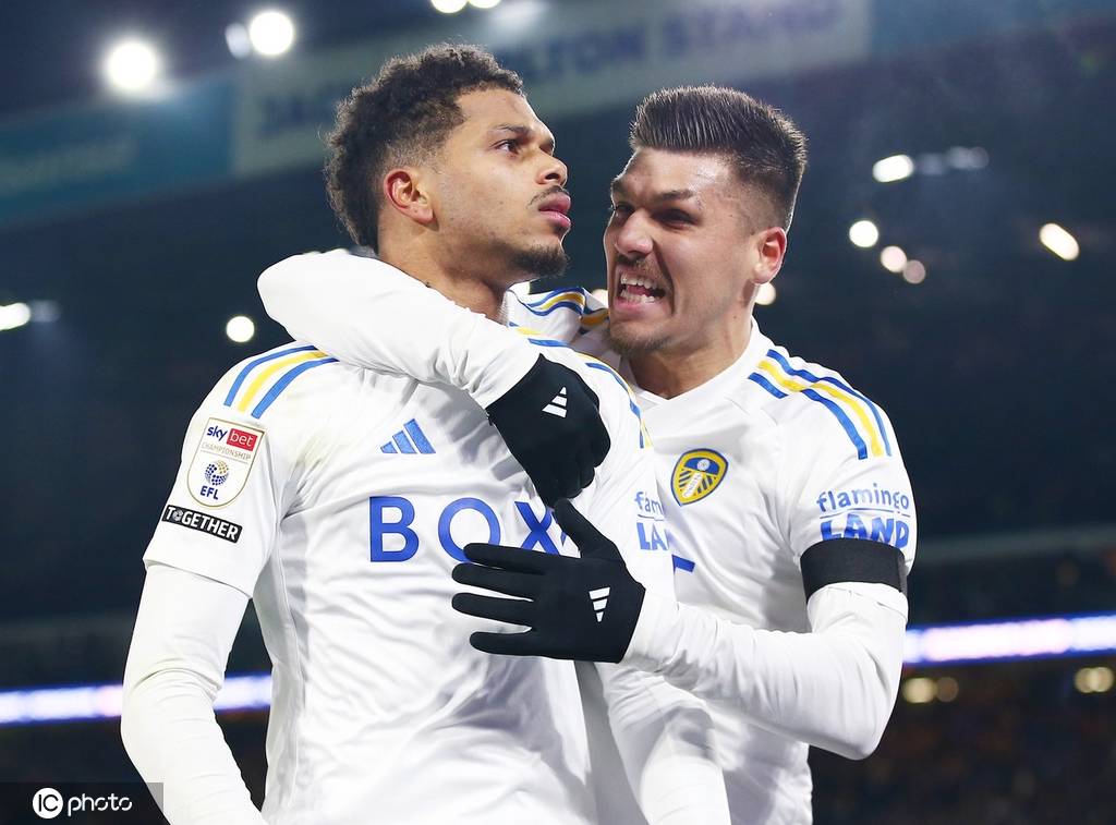 包含利兹联备战决赛，雄心壮志！的词条