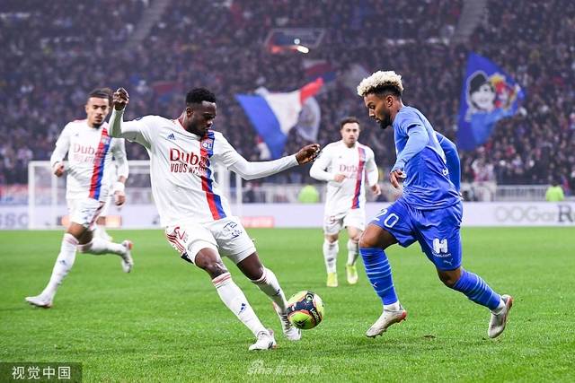 包含里昂球员备战下轮比赛，备受瞩目的词条