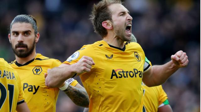 关于狼队客场逆转获胜，积分榜继续攀升的信息