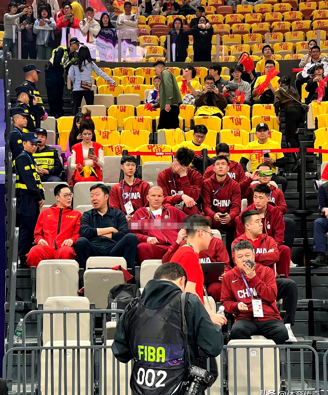 篮球明星们在国际赛场上大放异彩