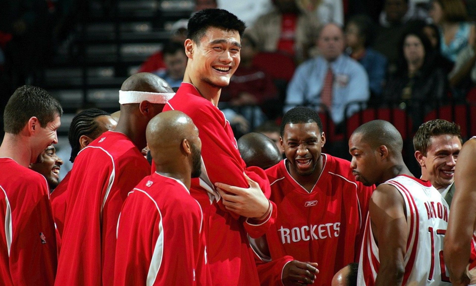 篮球明星们在国际赛场上大放异彩