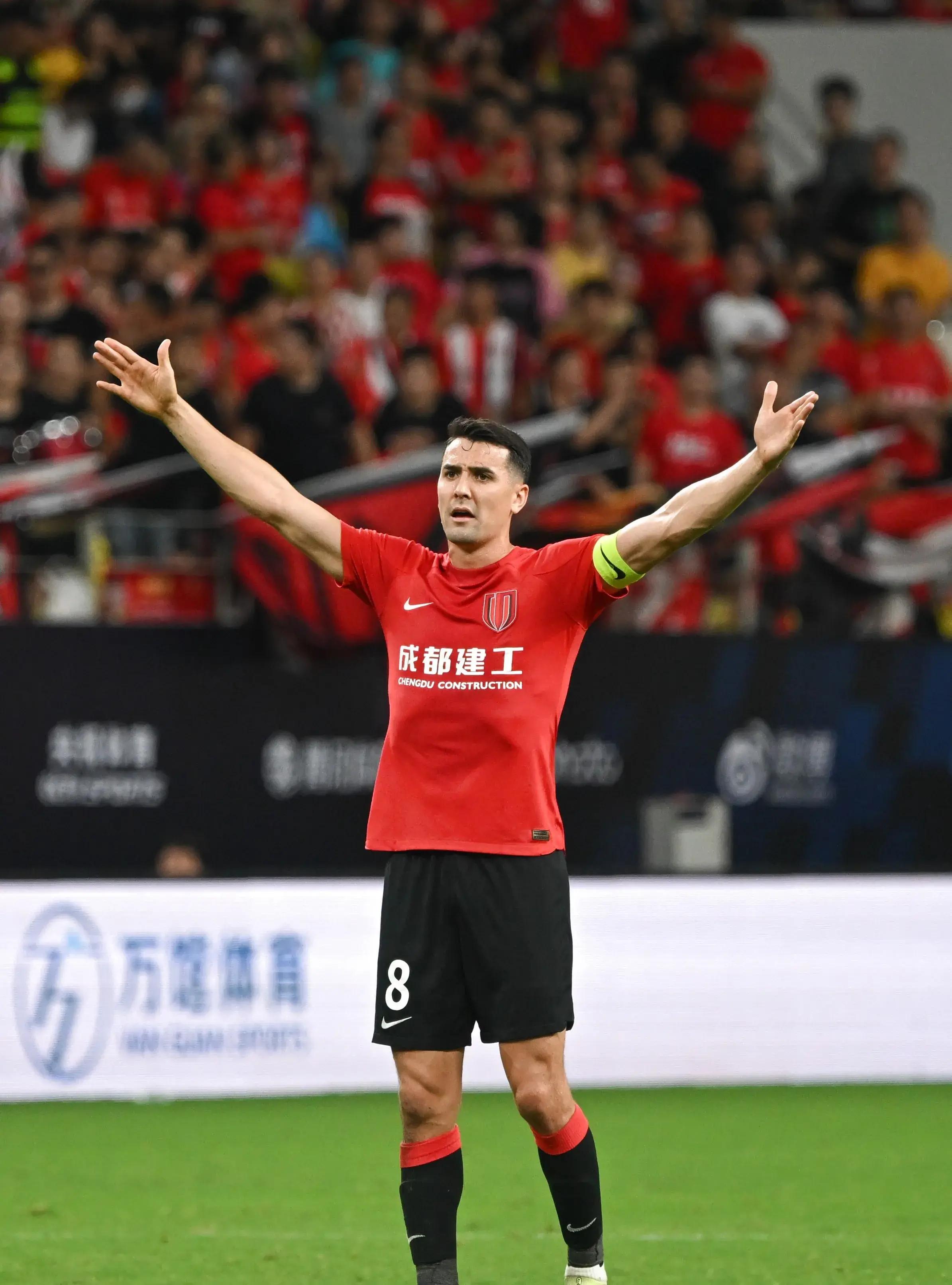 关于波黑队主力前锋状态火爆,取得连胜的信息 关于波黑队主力前锋状态火爆,取得连胜的信息