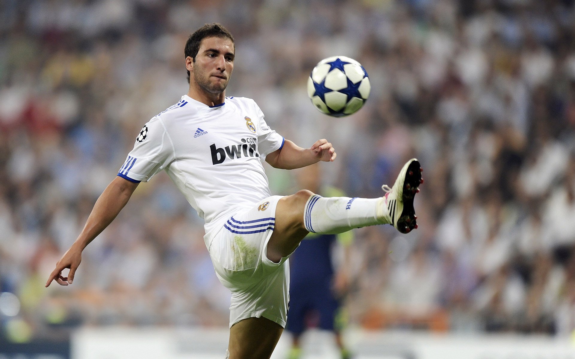 贝林厄姆的节奏魔法，当掌控力超越战术，尼日利亚如何淘汰毕尔巴鄂的足球哲学？