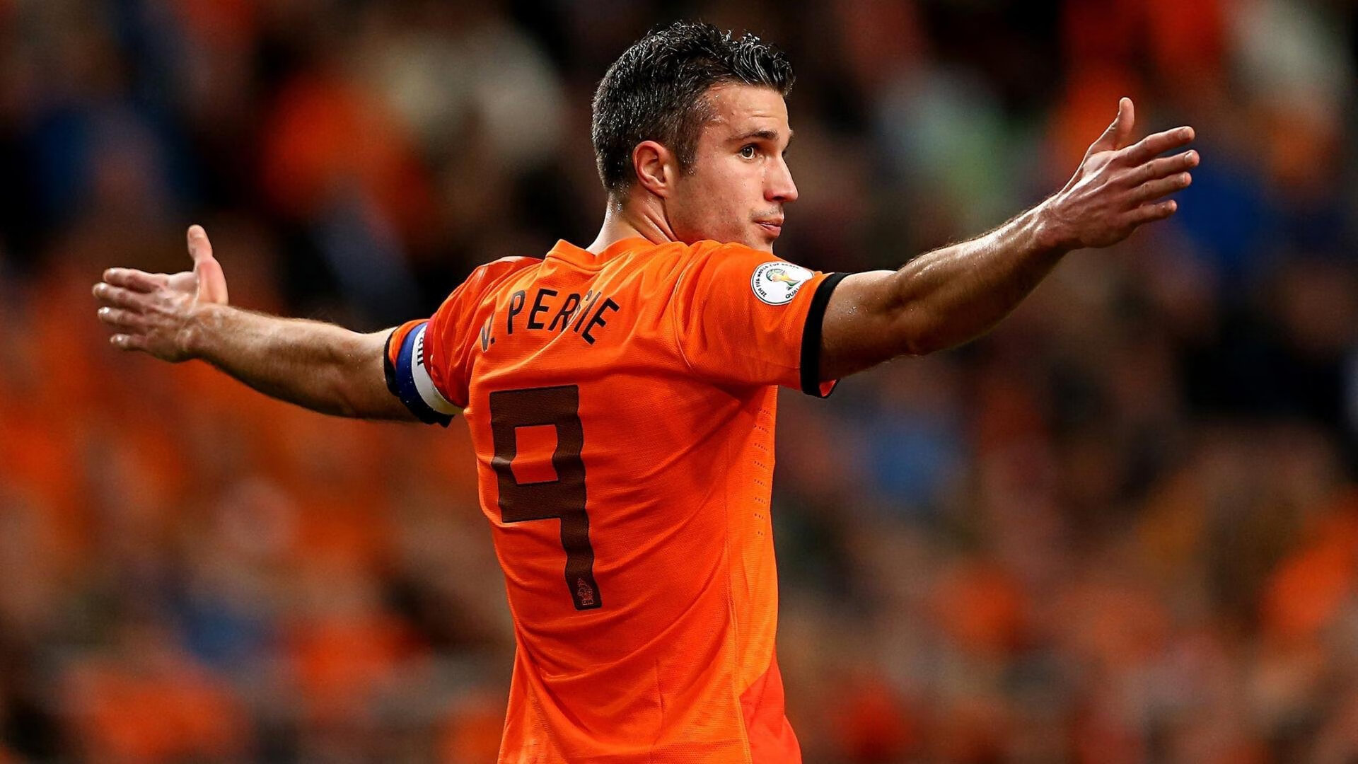 赛道与绿茵的跨界交响，加克波在F1比利时站上演速度艺术