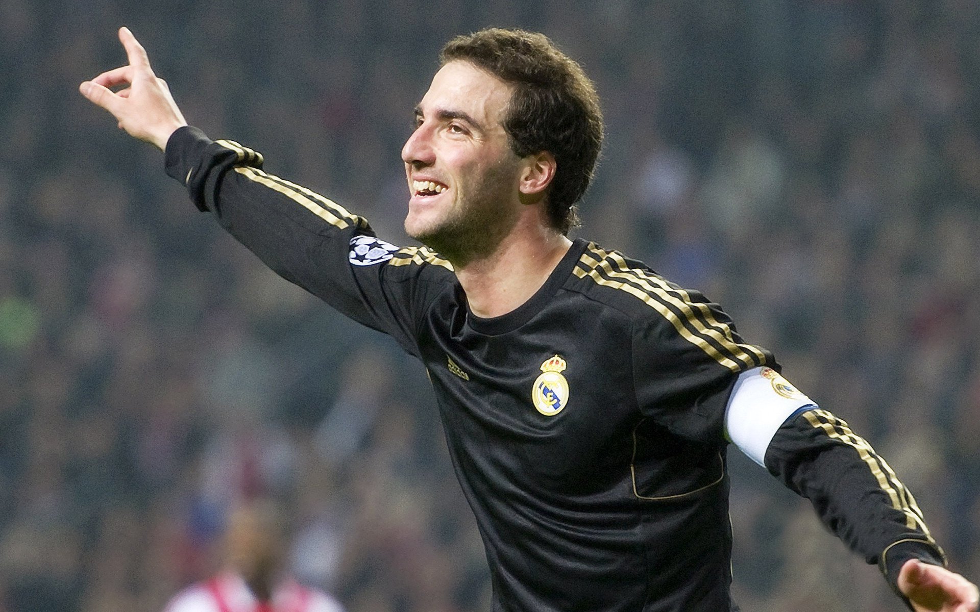 奇迹之夜，勒沃库森力克里昂，库尔图瓦扛起全队铸就传奇